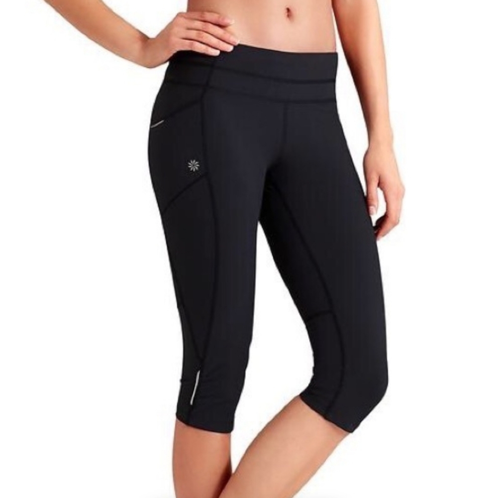 Athleta be free knicker capris Sz S